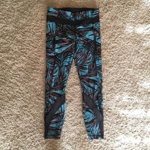 Lululemon Inspire Tight II 7/8 Womens 4 Palm Lace Tofino Teal Multi Crop Legging